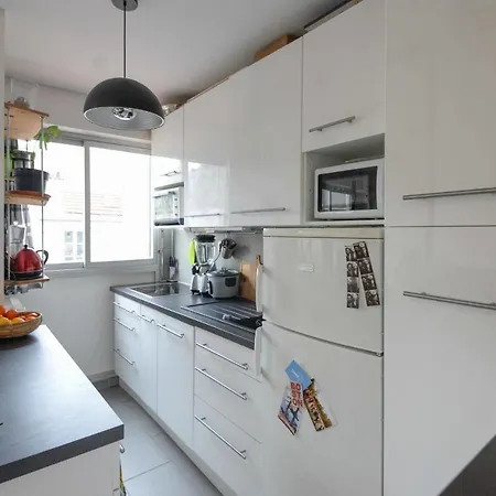 Апартаменты Flat With Balcony In The Republique District Париж