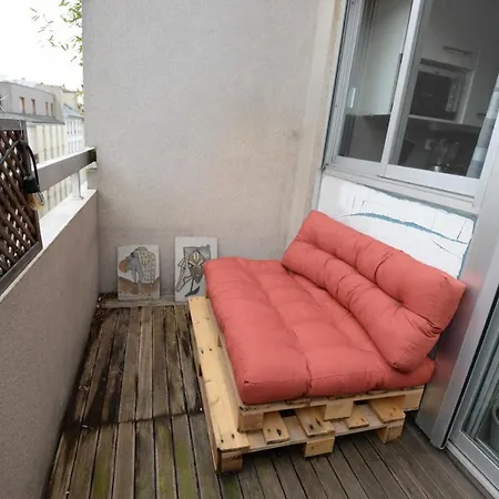 Апартаменты Flat With Balcony In The Republique District *